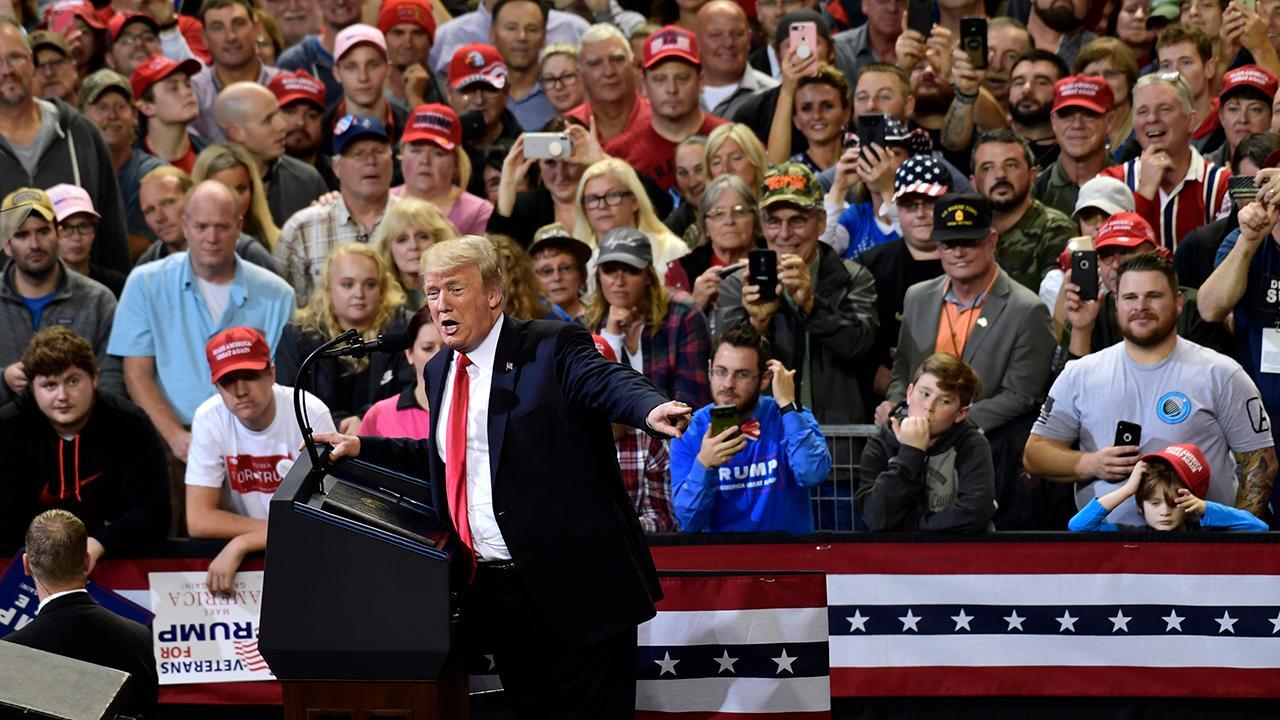 Trump slams Democrats during rally in Iowa