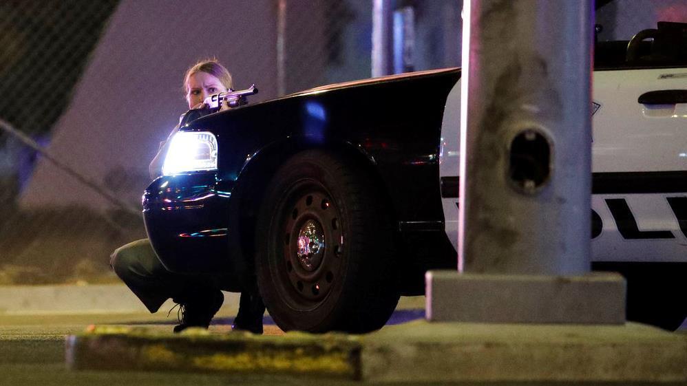 Las Vegas shooting: Critical evidence lies within vehicles, ex-FBI agent says     