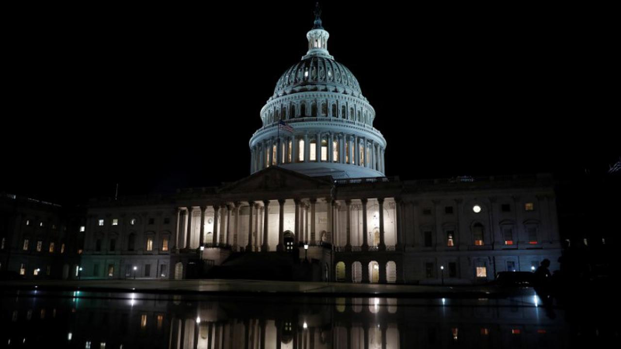 Can Congress pass USMCA while pursuing impeachment?