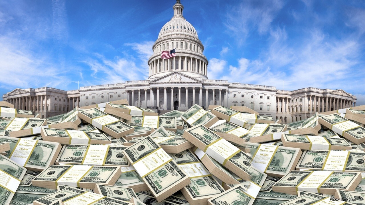 Rep. David Kustoff, R-Tenn., argues the Democrats' spending package is 'going to be huge.'