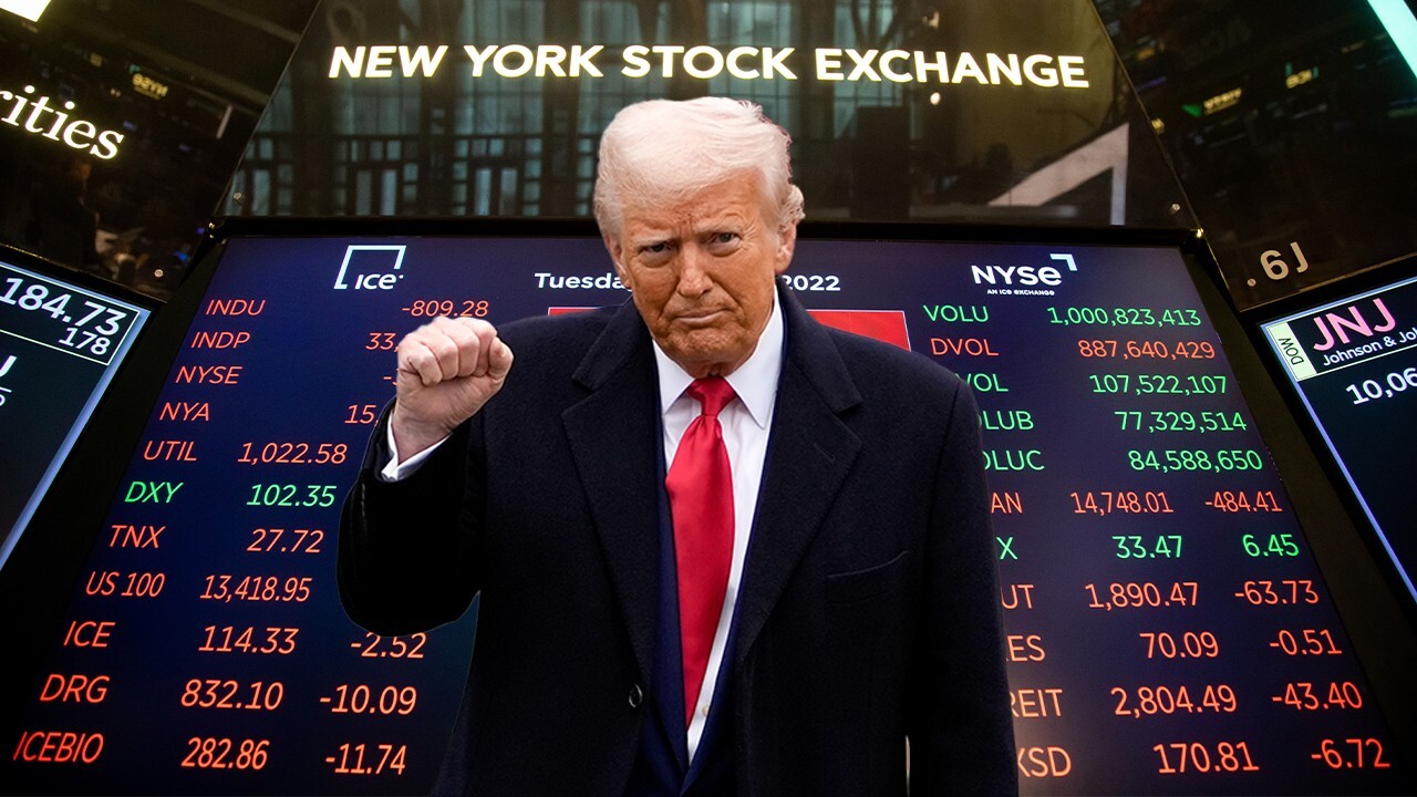 The Big Money Show panel discusses President Donald Trumps humming economy as tariff detractors start to backpeddle on recession claims.