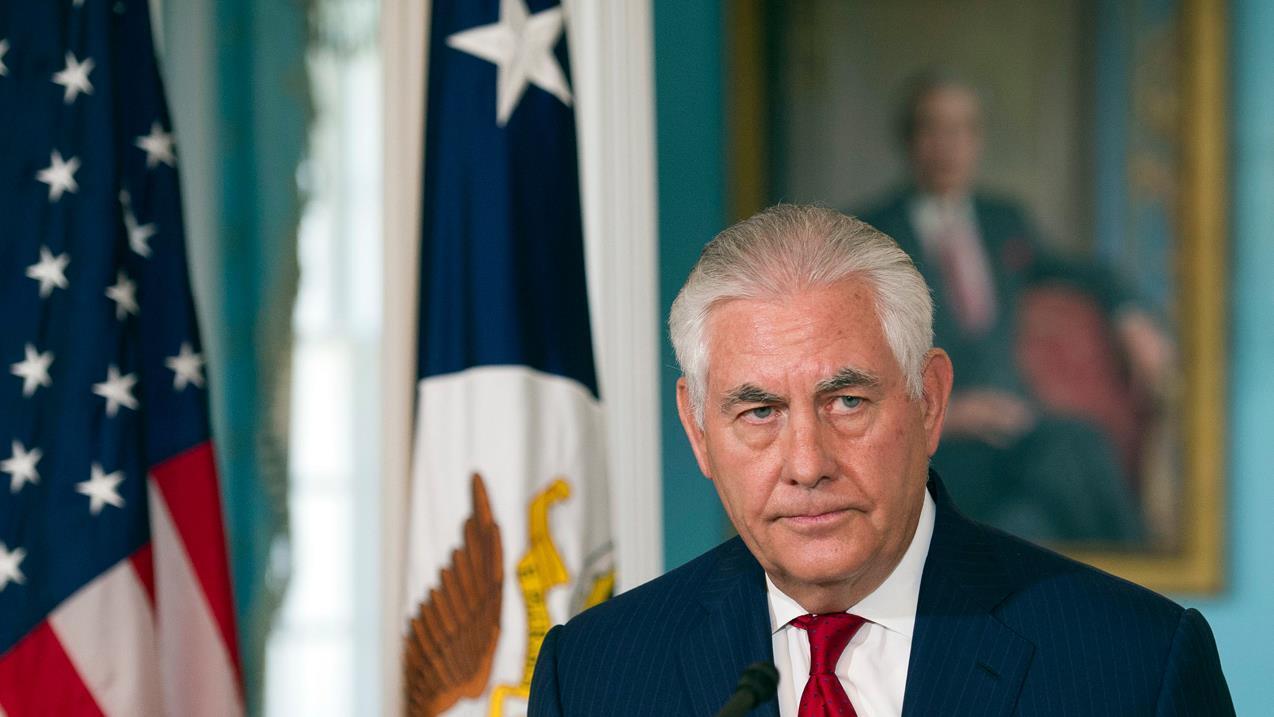 Rex Tillerson takes thinly veiled swipes at Trump