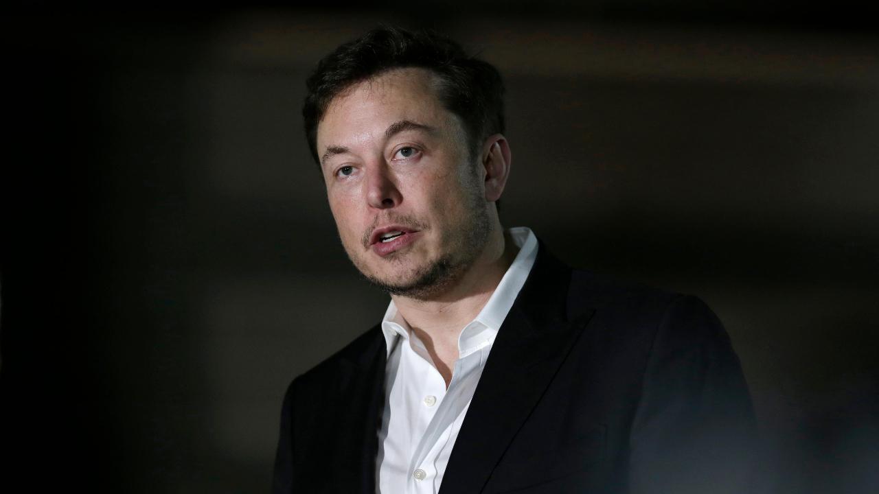 Fmr. SEC attorney on Elon Musk: Irresponsible, reckless use of Twitter