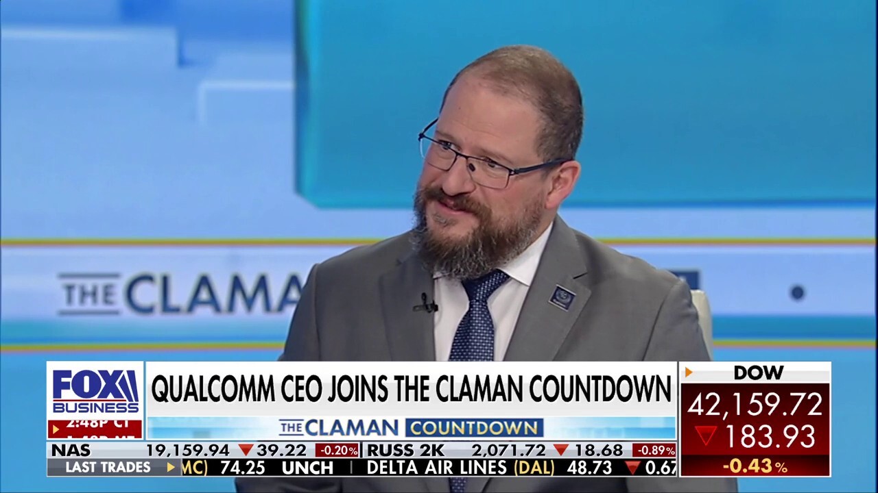 Qualcomm CEO Cristiano Amon discusses the interest in expanding Middle East relationships on 'The Claman Countdown.'