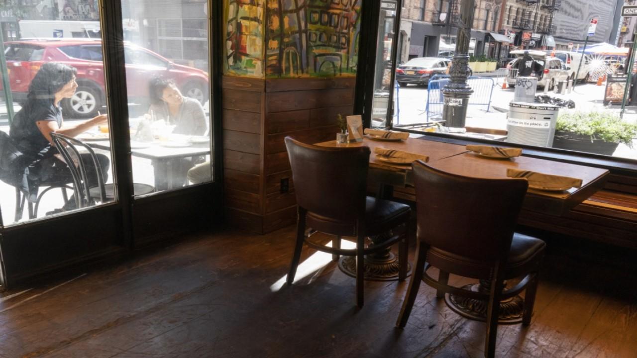 Second restaurant shutdown is 'devastating landmark' for industry: NYC restaurant owner