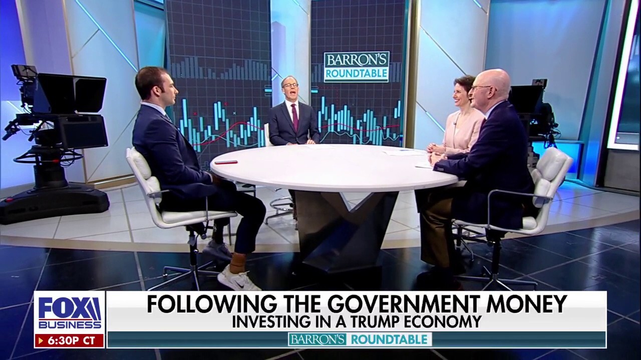 Panelists Jacob Sonenshine, Andrew Barry and Elizabeth O’Brien discuss the top three topics for investors on ‘Barron’s Roundtable.’