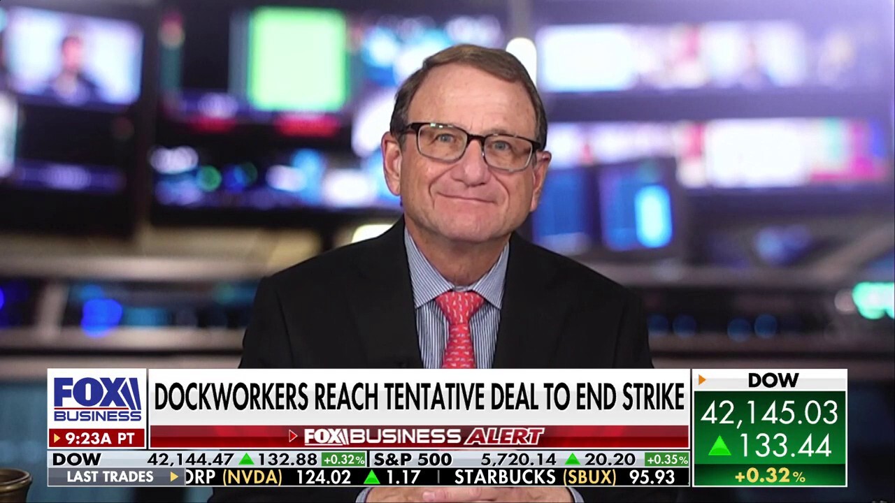 Former Toys"R"Us CEO Gerald Storch joins ‘Cavuto: Coast to Coast’ to weigh in on the dockworkers’ tentative 90-day agreement.