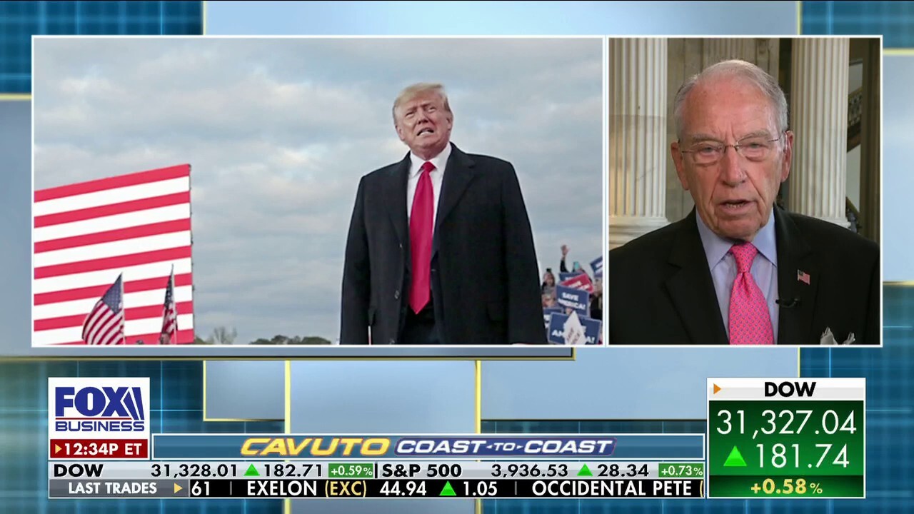 Senate Budget Committee member joins 'Cavuto: Coast to Coast' to discuss the impact of Donald Trump on the midterm elections.