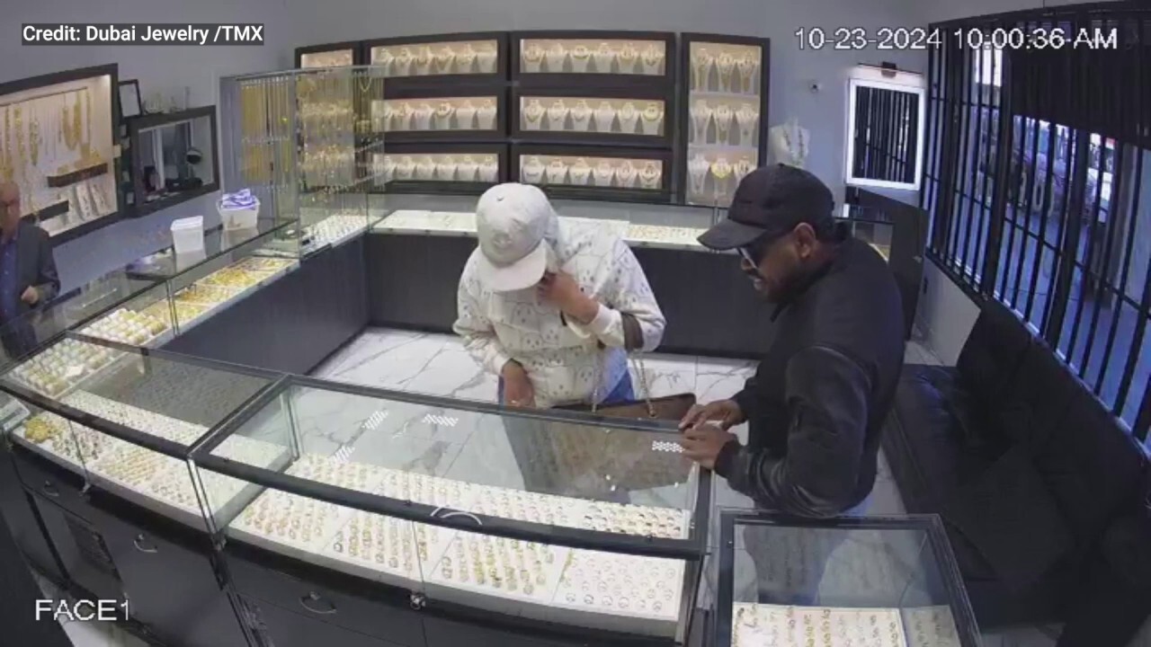 The Metro Nashville Police Department said three robbers committed a 'million-dollar' robbery of jewelry and gold at Dubai Jewelers in Nashville in late October. (Dubai Jewelry /TMX)