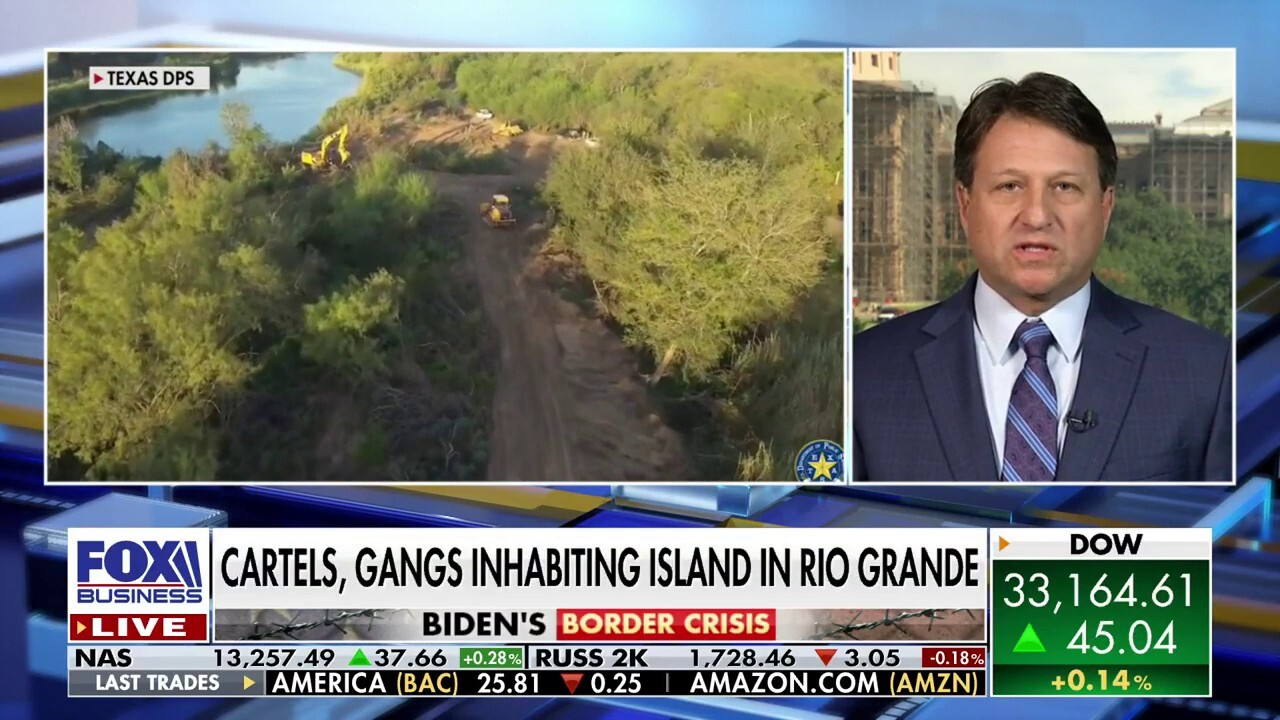 Texas Rangers take control of a Mexican cartel island inside the US