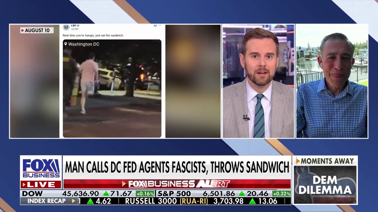 ONLY IN DC: Man calls DC federal agents fascists, throws sandwich