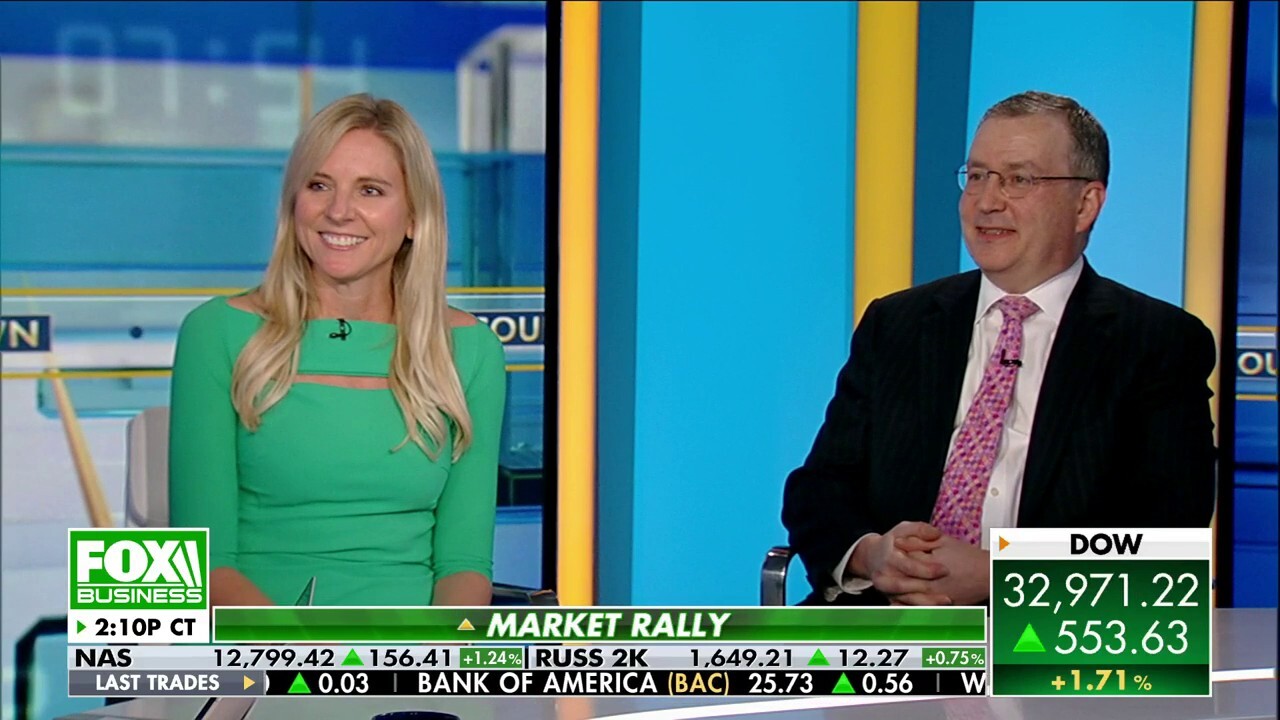 Goldman Sachs Asset Management’s Elizabeth Burton and Interactive Brokers Chief Strategist Steve Sosnick join ‘The Claman Countdown’ to react to the Fed’s upcoming rate decision Wednesday and stocks soaring amid rising bond yields.
