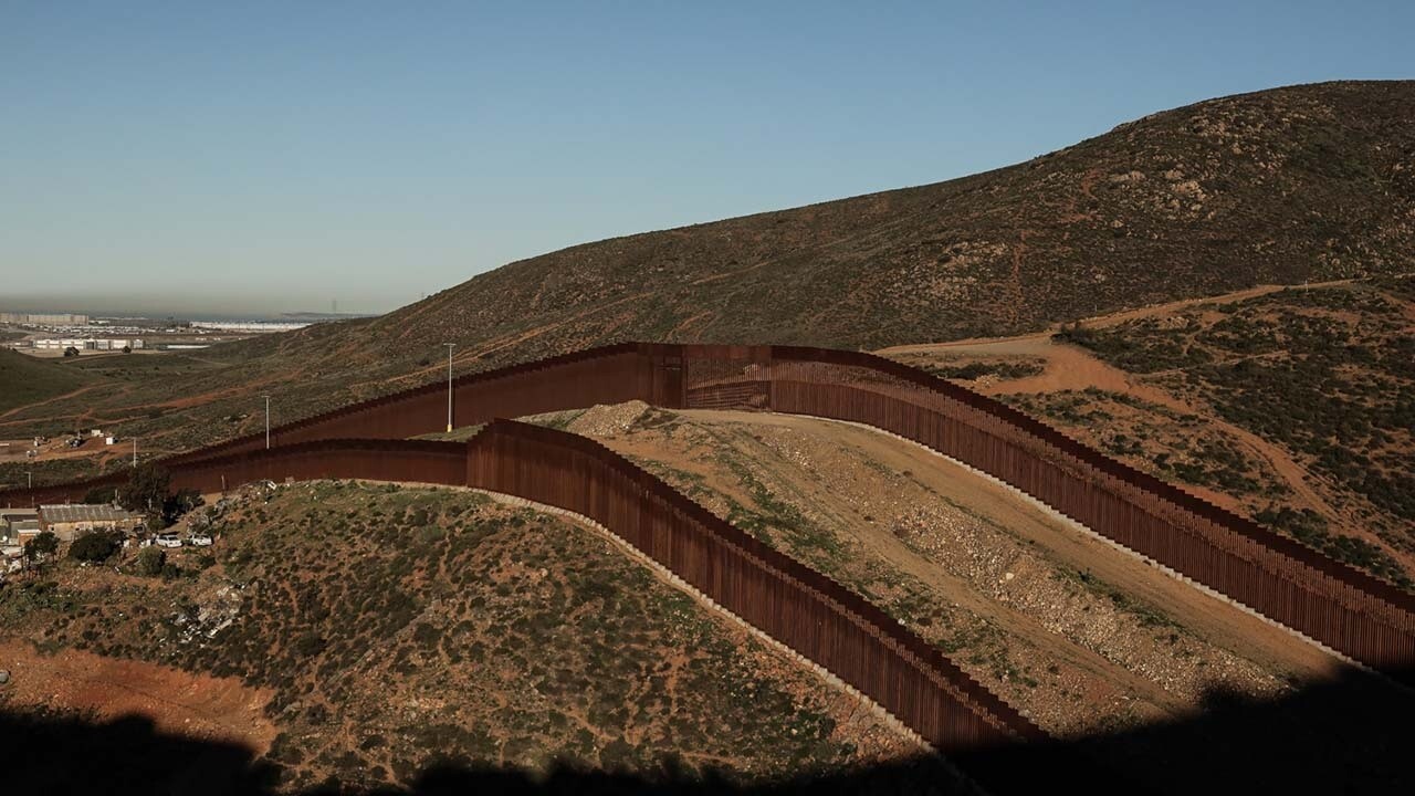 Border crisis will force Democrats to 'admit' that they're a 'complete failure': Rep. Tim Burchett