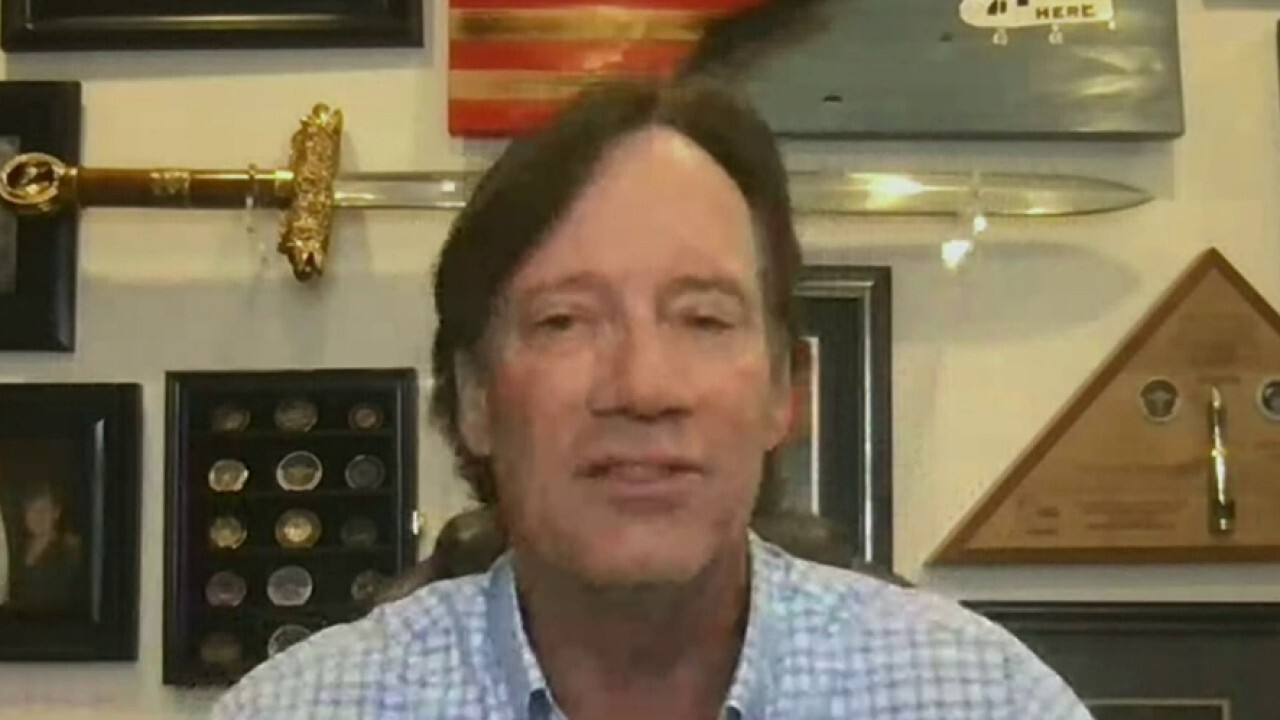Kevin Sorbo speaks out on gender policies in schools: 'Let boys be boys and girls be girls'