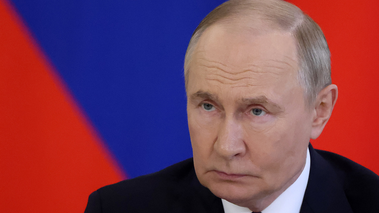 Pressure mounts on Putin or else Russia risks economic ‘tailspin’: Sen. Hagerty