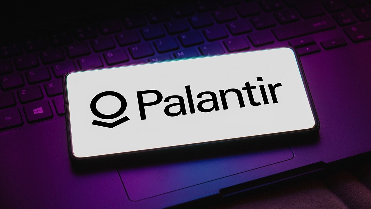 Palantir could easily be a $100 stock: Hilary Kramer