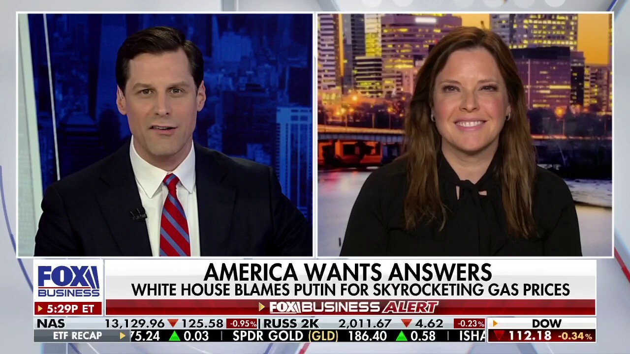 ACU Foundation senior fellow Mercedes Schlapp discusses the Biden administration’s response to rising gas prices and how Americans are not buying into the blame Putin narrative on ‘Fox Business Tonight.’