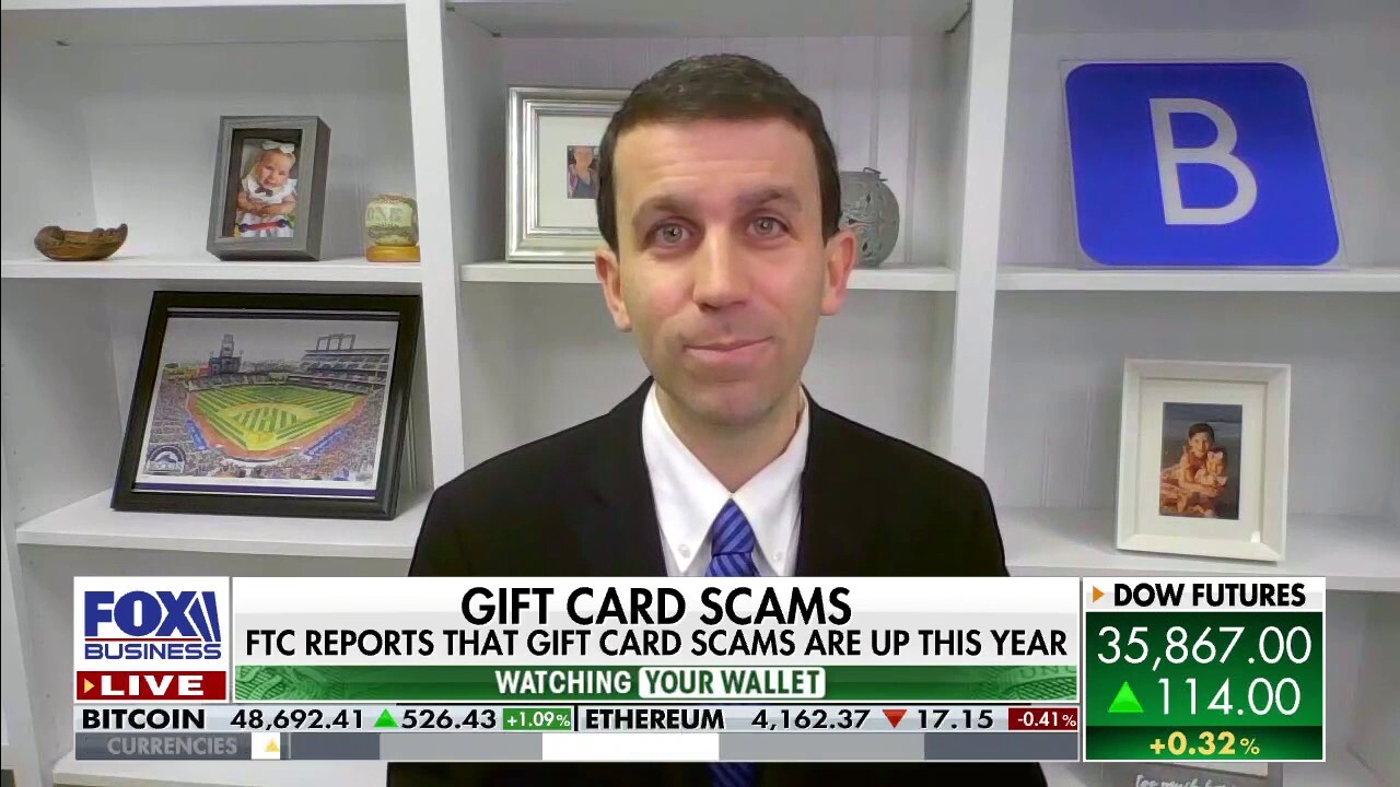 CreditCards.com industry analyst Ted Rossman shares tips to avoid falling for a gift card scam.