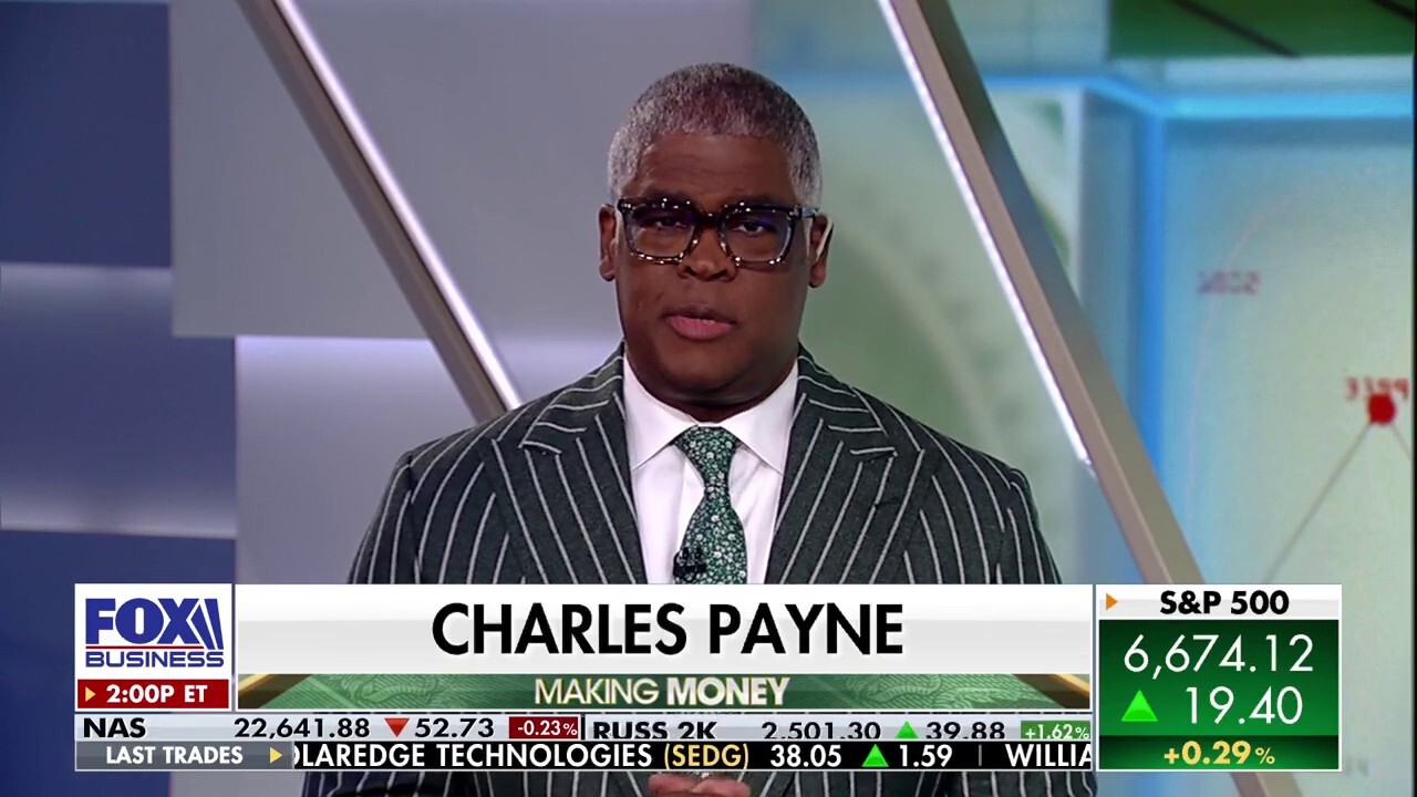  Charles Payne: The market is doing extraordinarily well