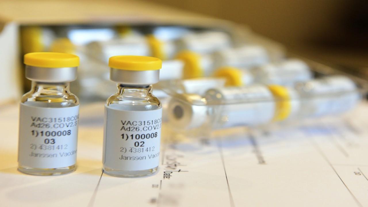 Market at macro-level expecting coronavirus vaccine: Investment strategist