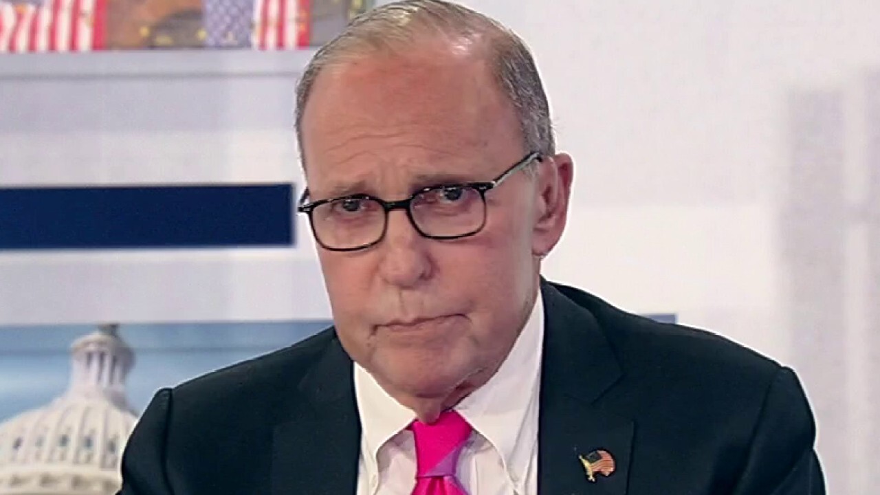 FOX Business host Larry Kudlow reveals what a gas tax suspension would do for the price of gasoline as Americans face record-high inflation on 'Kudlow.'