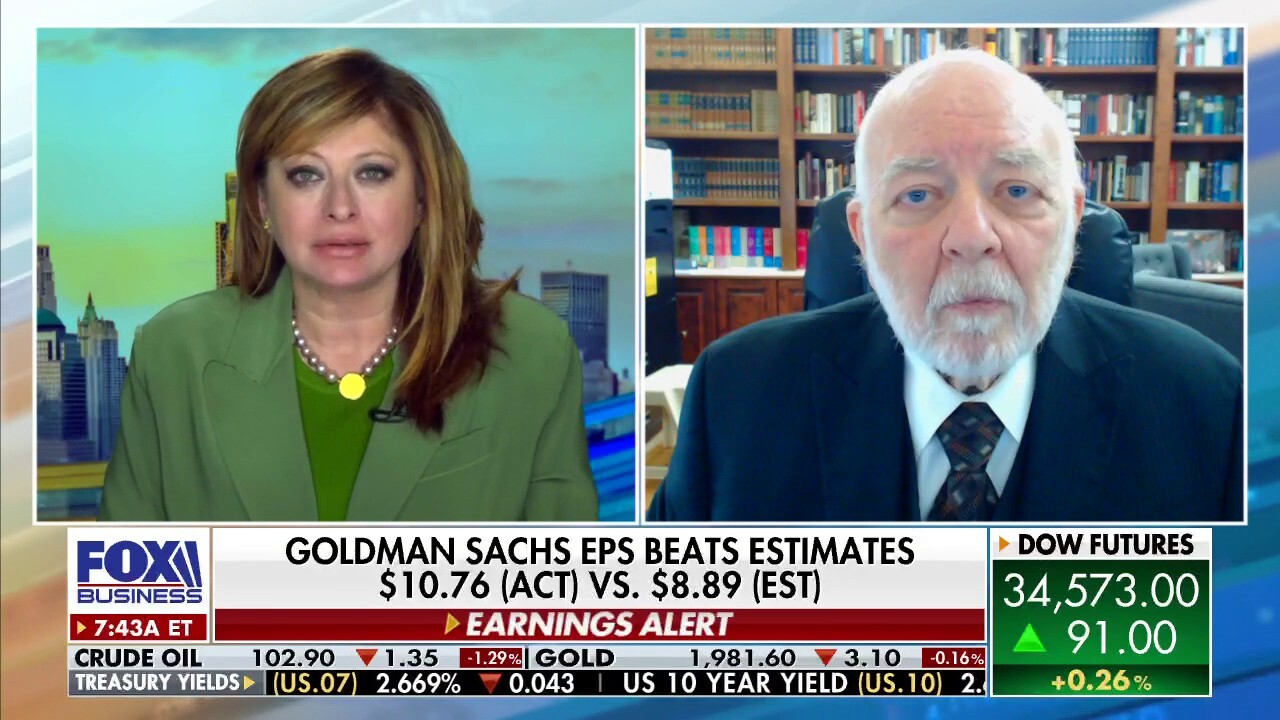 Odeon Capital Group chief financial strategist Dick Bove argues a recession is 'going to kill bank earnings.'