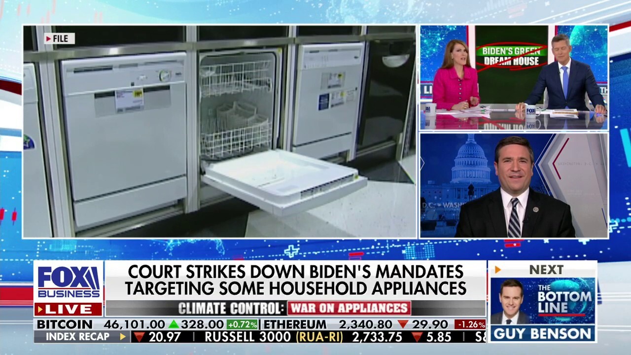  Missouri Attorney General Andrew Bailey reacts to a court striking down the president's mandates targeting some household appliances on 'The Bottom Line.'