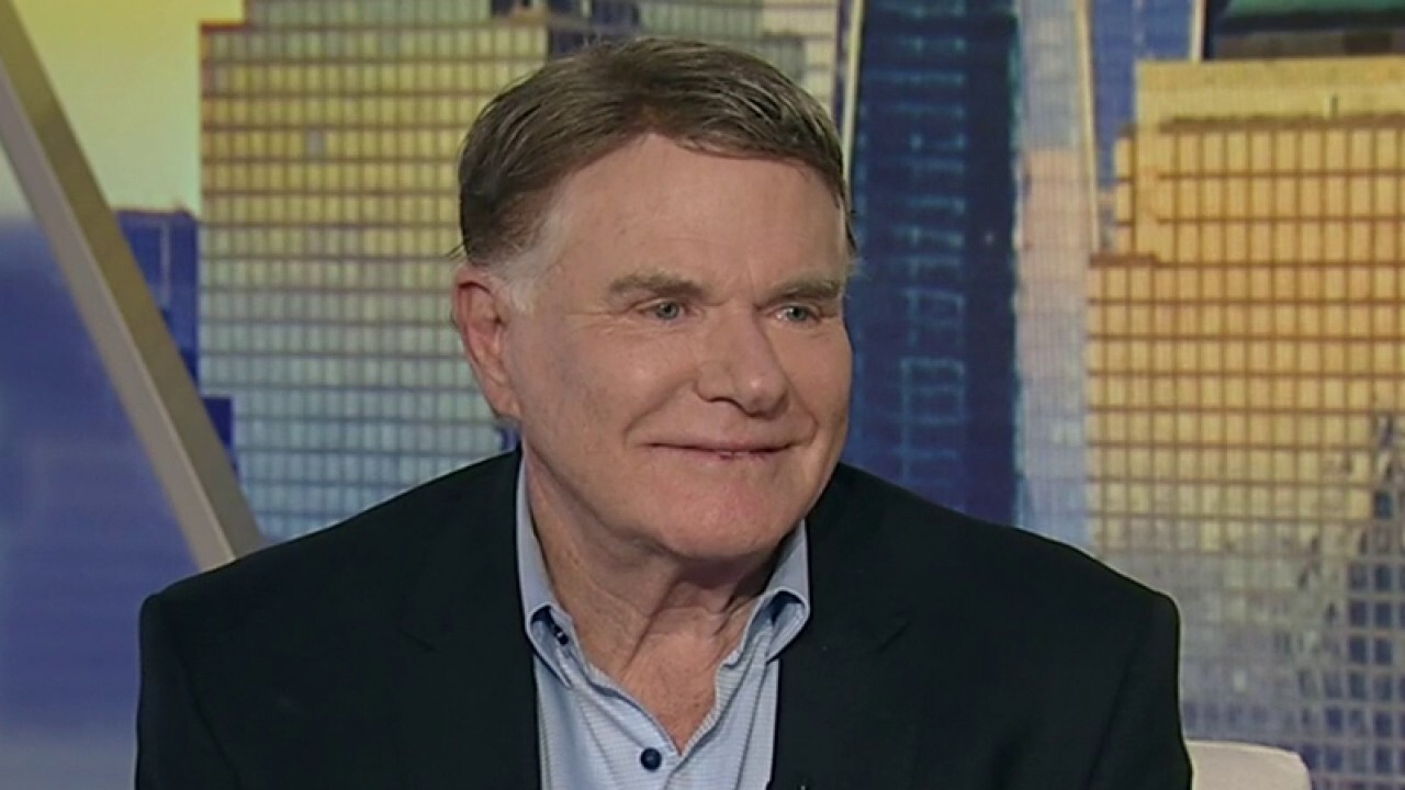 Former TD Ameritrade Chairman & CEO Joe Moglia joins 'Mornings with Maria' to discuss his outlook for A.I., durable goods, the economy and the impact of the Federal Reserve's rate hikes.