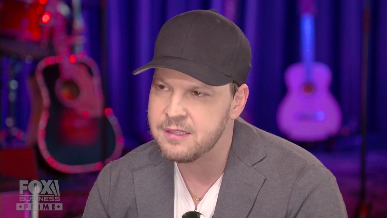John Rich sits down with the talented Gavin DeGraw