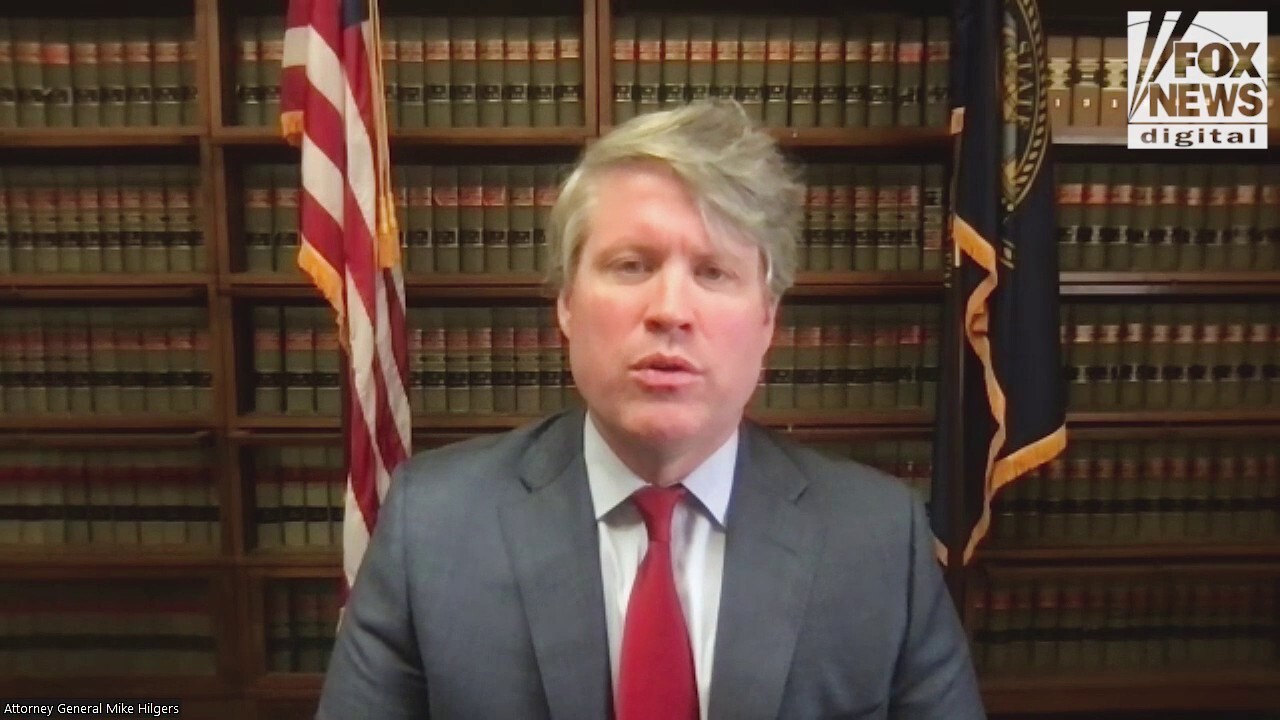 Nebraska Attorney General Mike Hilgers spoke to Fox Business about his antitrust case against four of the largest heavy-duty truck makers who have partnered in a push for all-electric trucks.