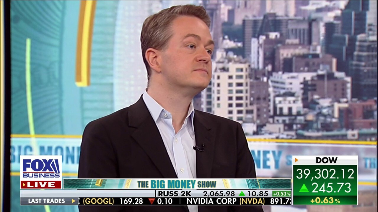 'Magic Pill: The Extraordinary Benefits and Disturbing Risks of the New Weight-Loss Drugs' author Johann Hari discusses the side effects of drugs like Ozempic and Wegovy on 'The Big Money Show.'