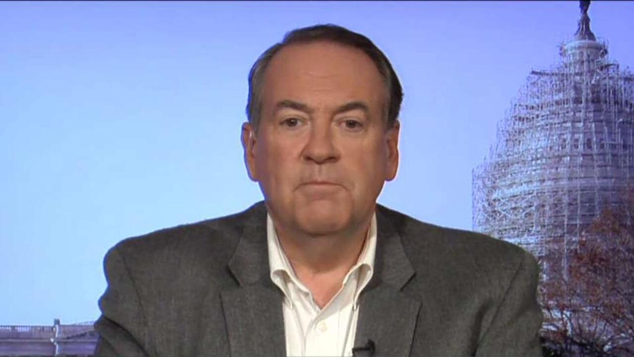 Huckabee: The establishment has ruined this country