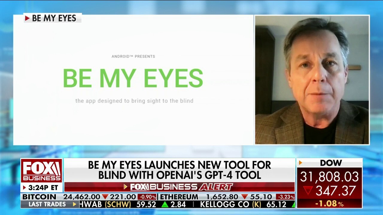 Be My Eyes CEO Mike Buckley discusses the tech world's reaction to SVB collapse and introduces his new digital visual assistant tool on 'The Claman Countdown.'