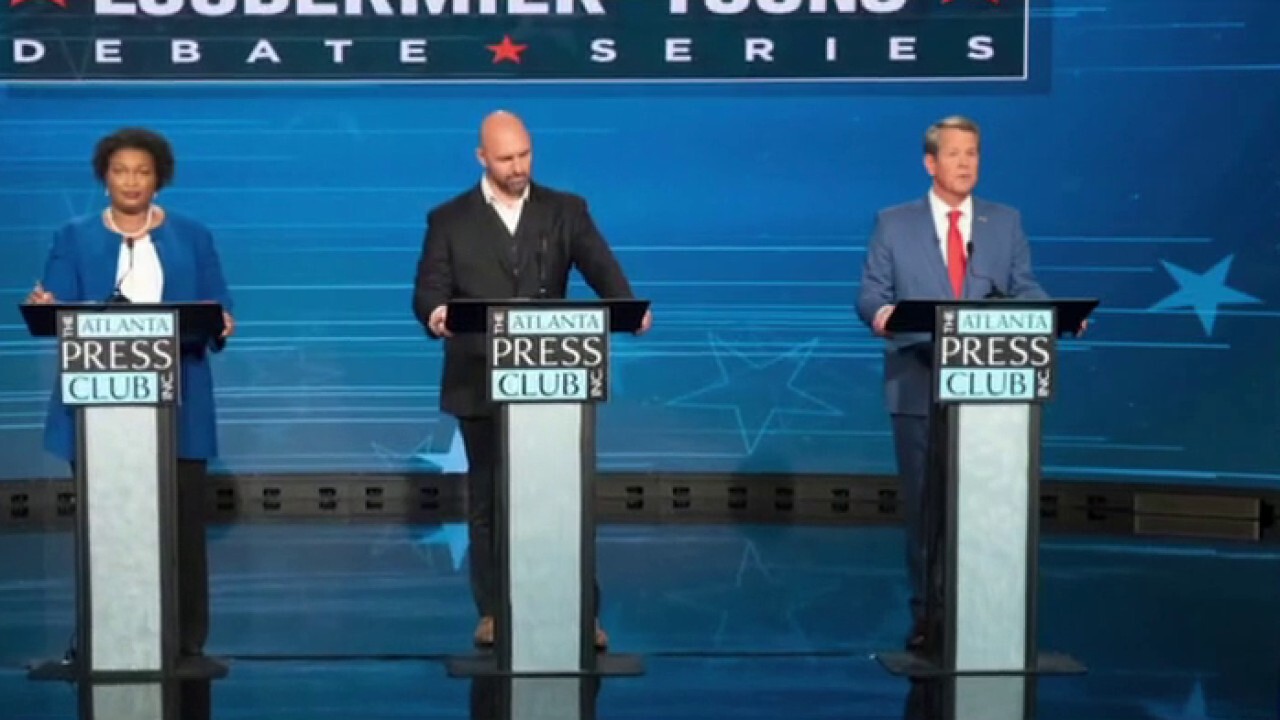 Georgia gubernatorial candidates debate as early voting begins