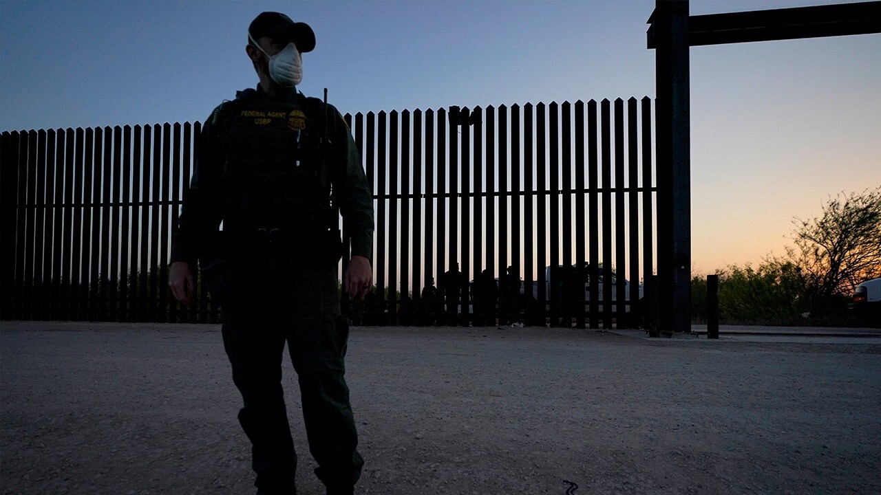 Coronavirus testing at the border is ‘quite a mess’: National Border Patrol Council VP 