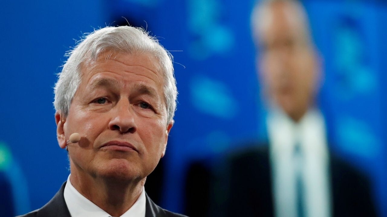 Why isn't JPMorgan's Dimon fearful of inflation?