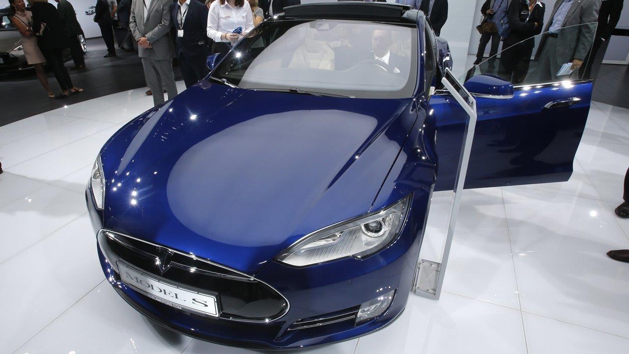Tesla now the maker of the world's fastest production car