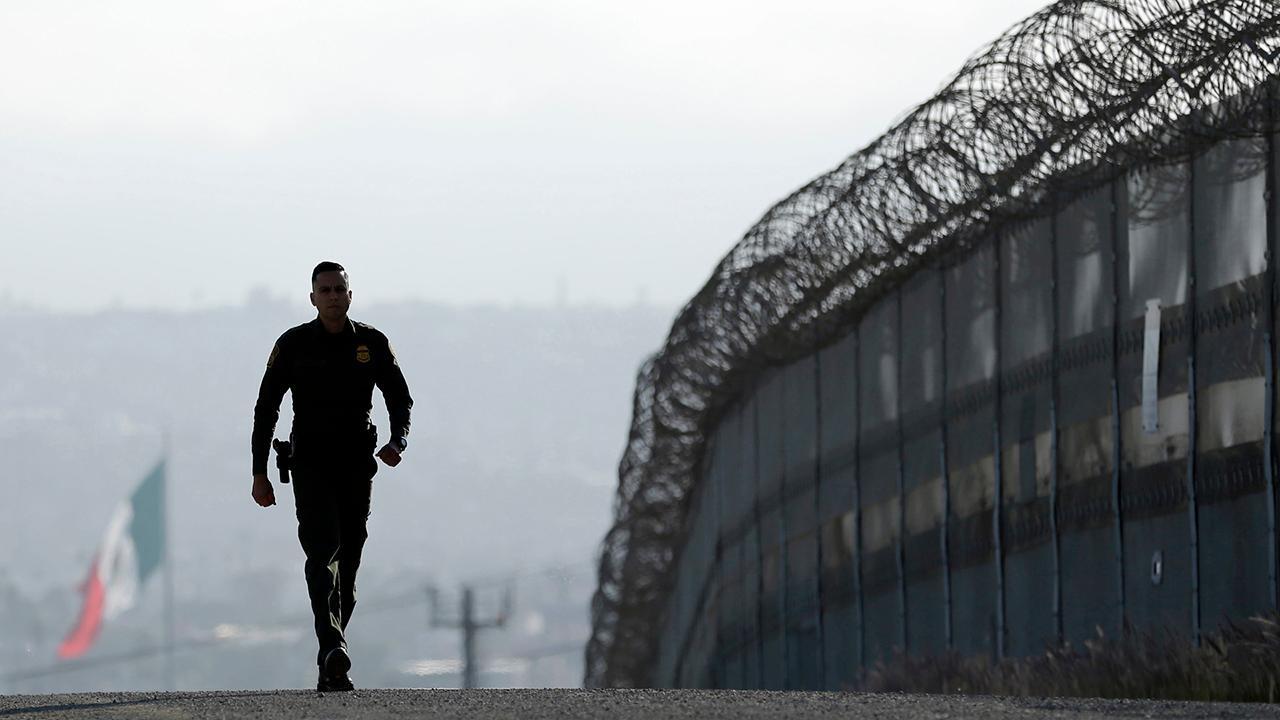 376 illegal immigrants tunnel under border wall in Arizona 
