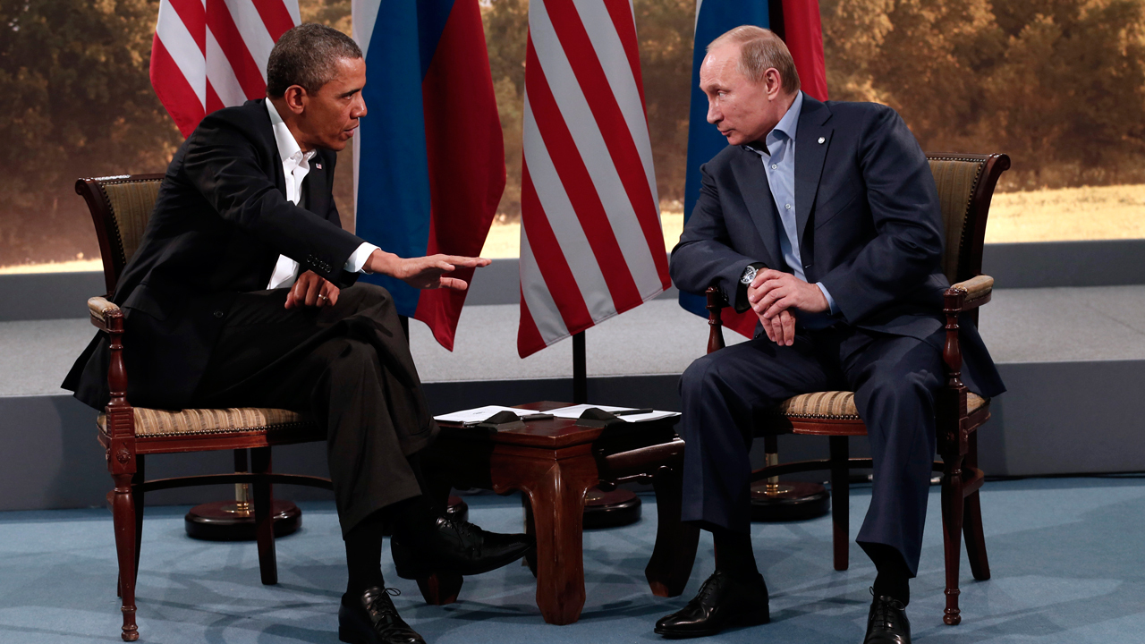 Who is Netanyahu closer to: Putin or Obama?