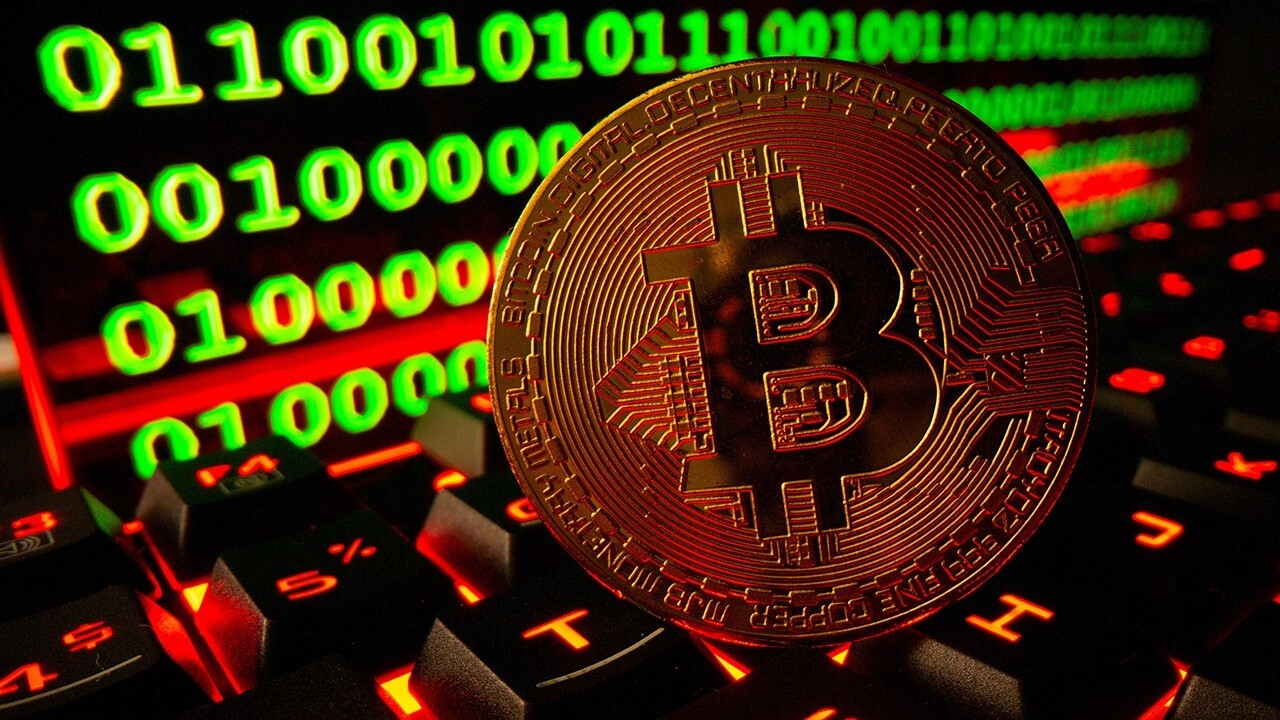 MittGroup CEO Grant Mitterlehner tells Neil Cavuto Bitcoin is 'the new gold.'