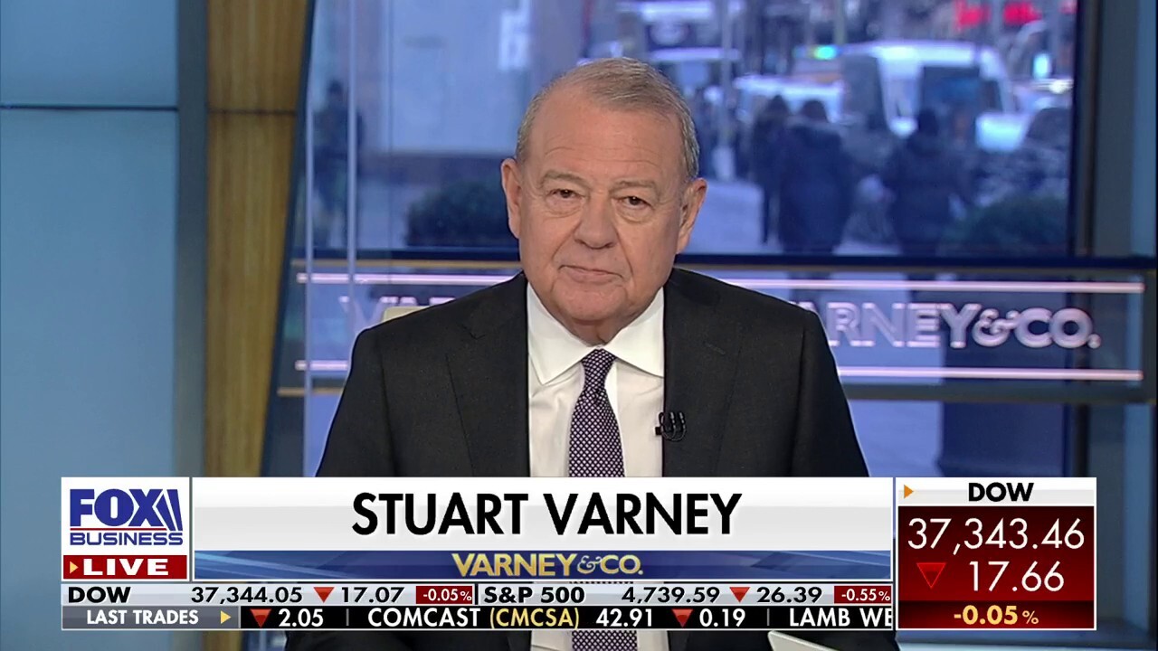 ‘Varney & Co.’ host Stuart Varney argues President Biden has virtually stopped making public appearances while former President Donald Trump shows the energy of a young man on the campaign trail. 