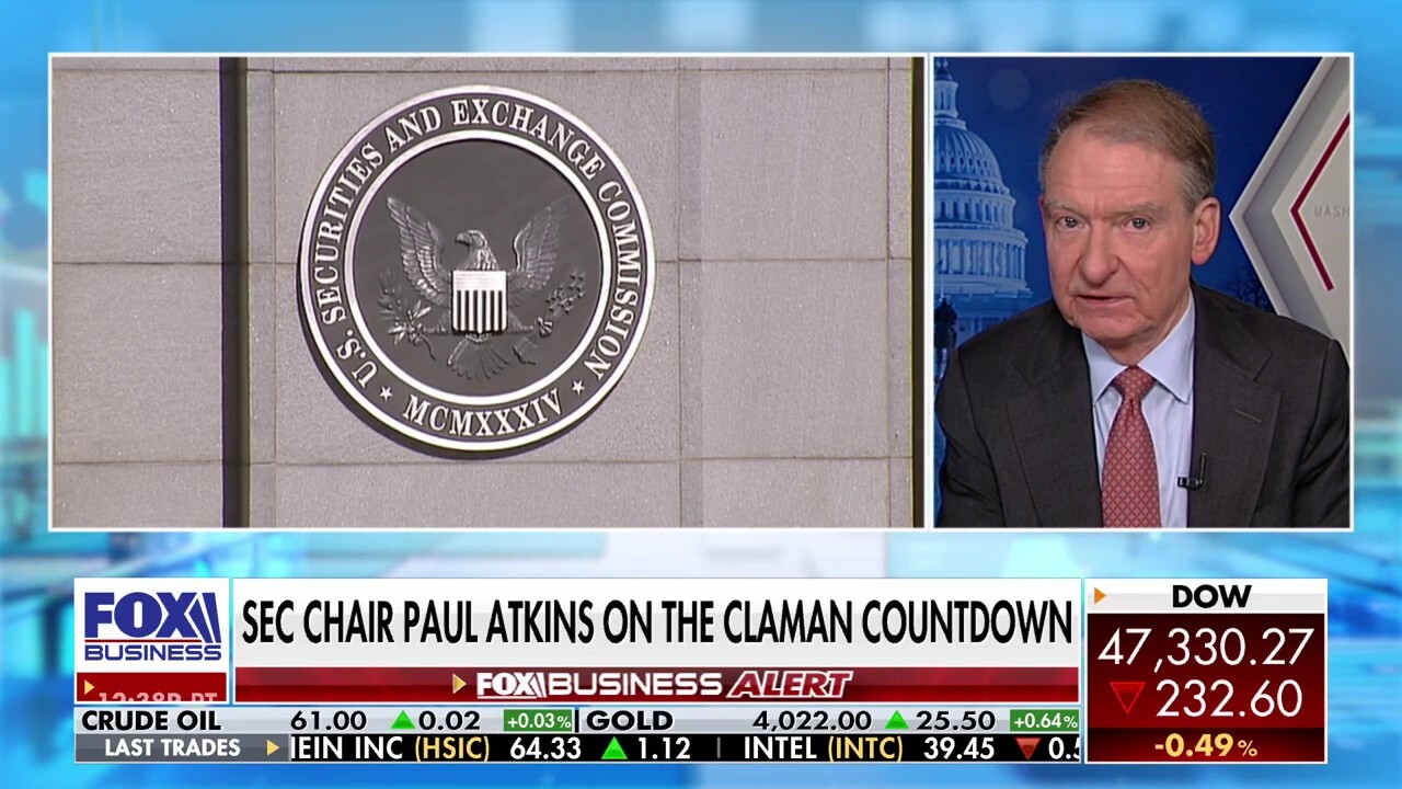 SEC chair Paul Atkins addresses the impact of the government shutdown on markets and three things 'inhibiting' companies from going public on 'The Claman Countdown.'