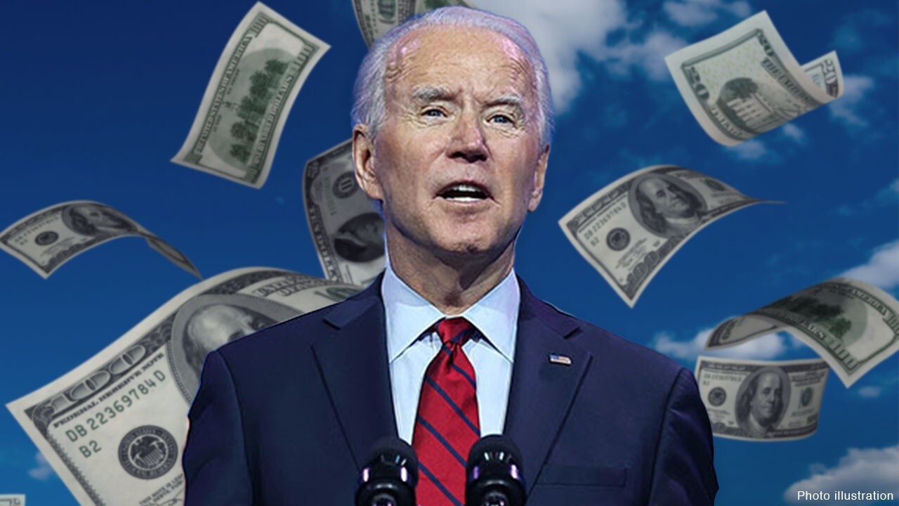 Liz Peek: Biden is 'delusional' if he thinks spending will reduce inflation
