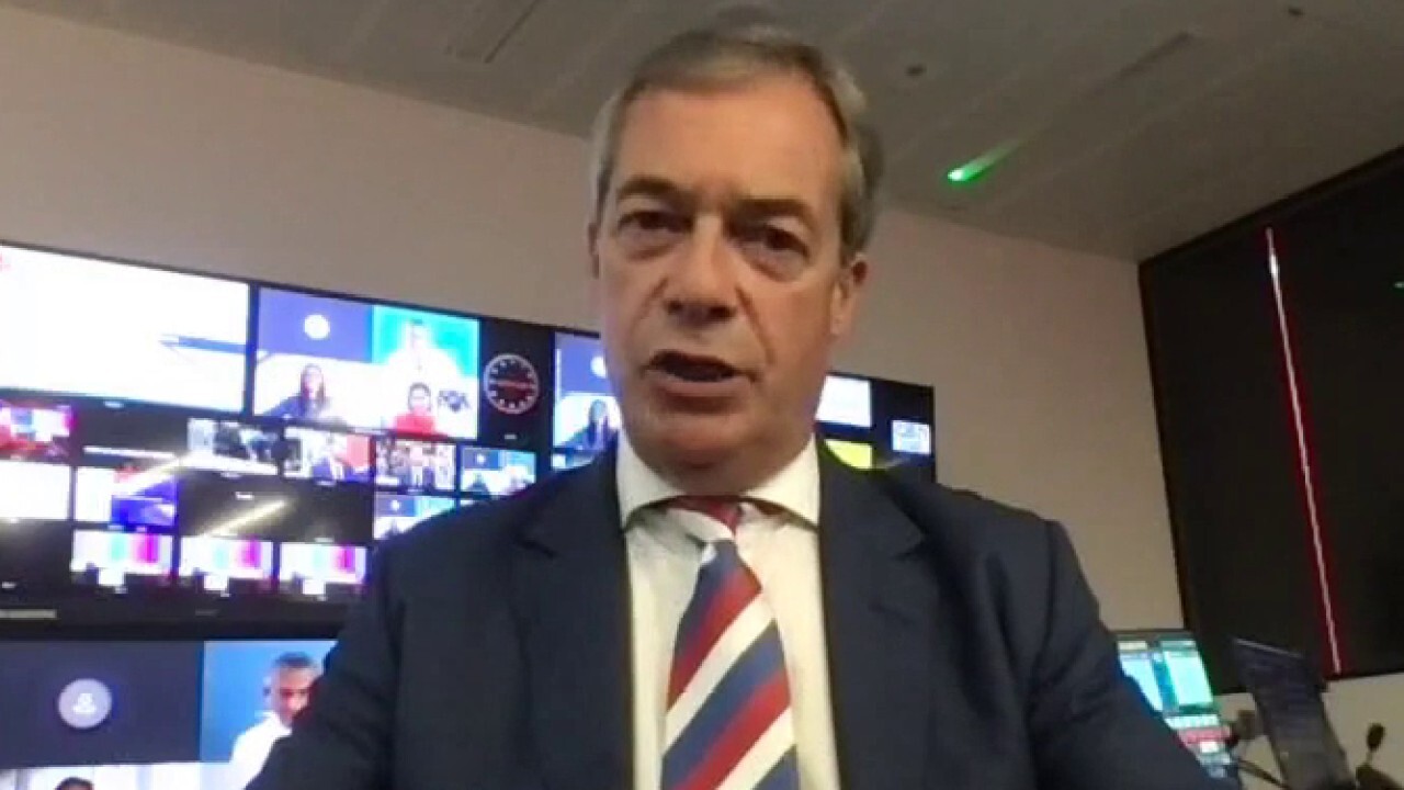 Nigel Farage on 'lunacy' of going green: Lights 'could go out' in Britain in February