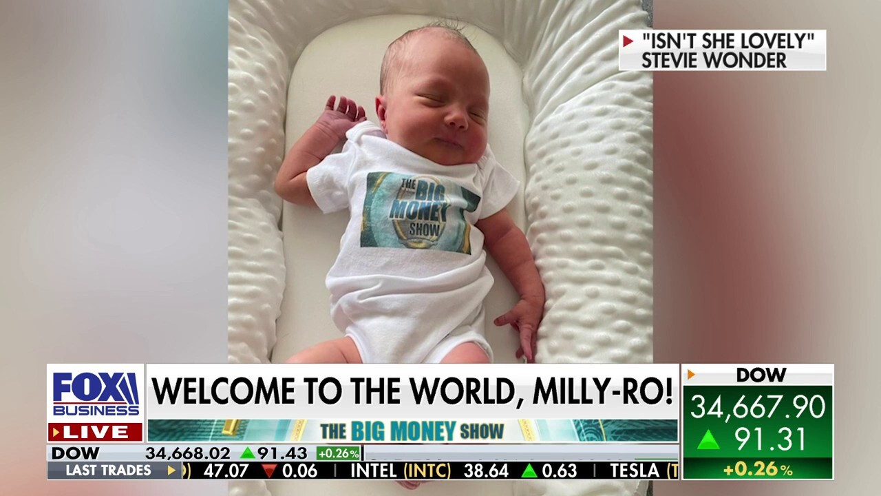 Taylor Riggs welcomes baby girl | Fox Business Video