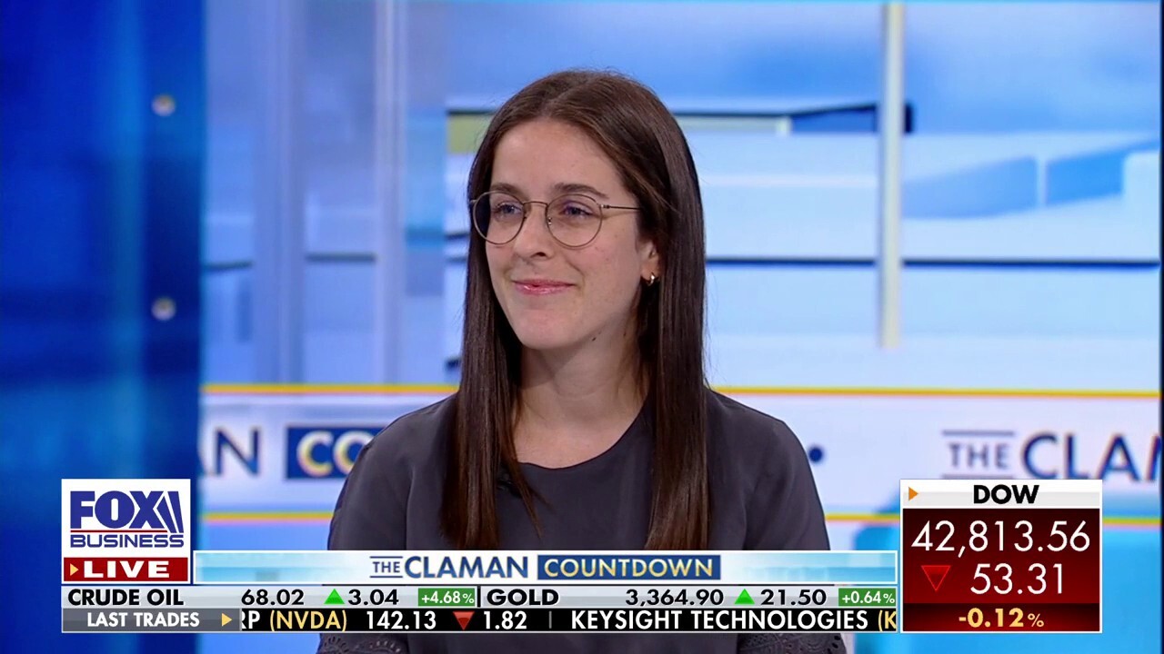  Citi economist Veronica Clark discusses the CPI report and greater state of the U.S. economy on 'The Claman Countdown.'