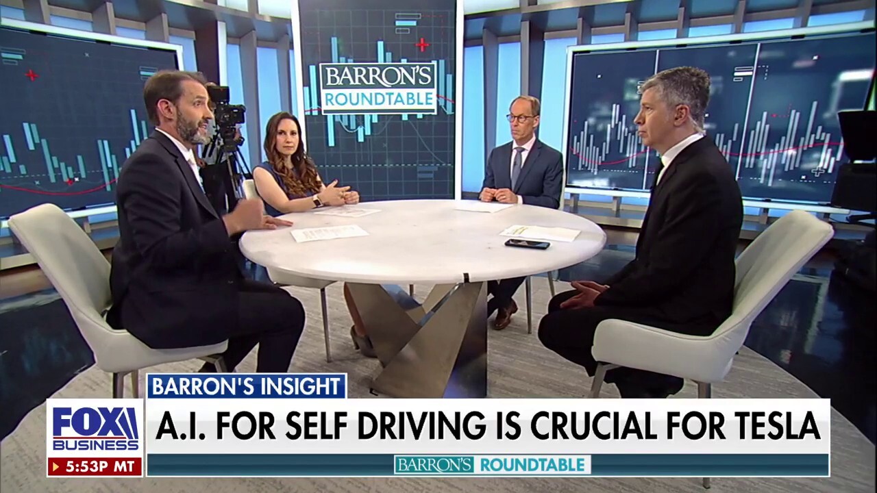 Panelists Al Root and Jack Otter discuss how Tesla shareholders voted to reinstate a nearly $50 billion pay package on ‘Barron’s Roundtable.’