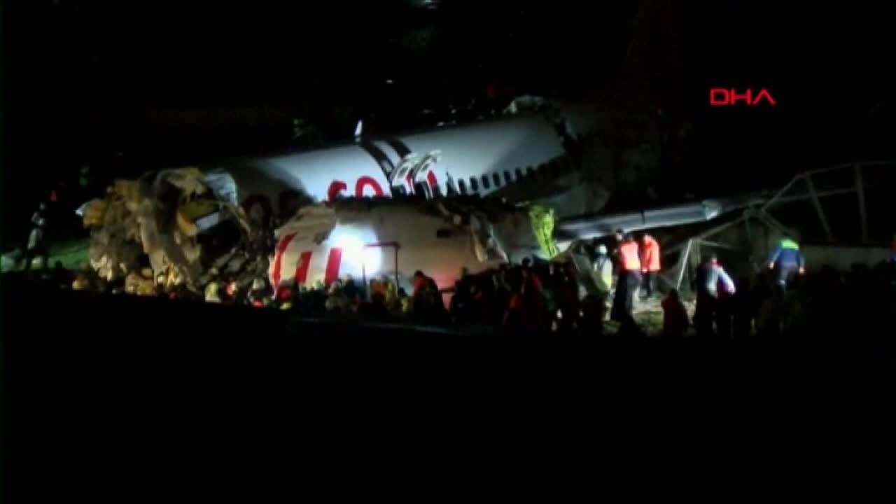 Officials at scene of crashed plane in Istanbul