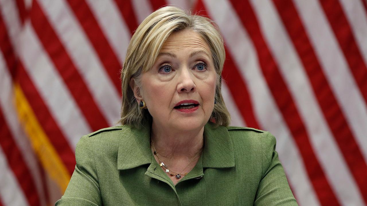 Conservative activist confronts Clinton about emails, Benghazi