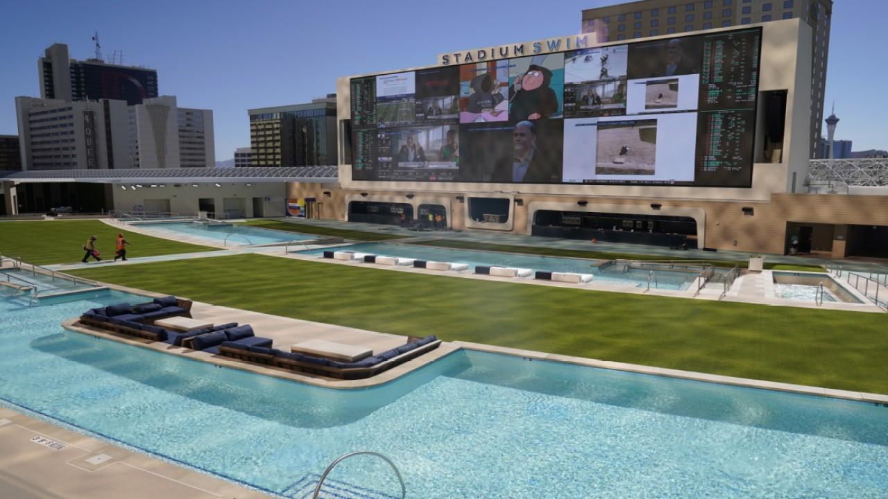 Billion dollar resort opens in Las Vegas amid coronavirus pandemic 
